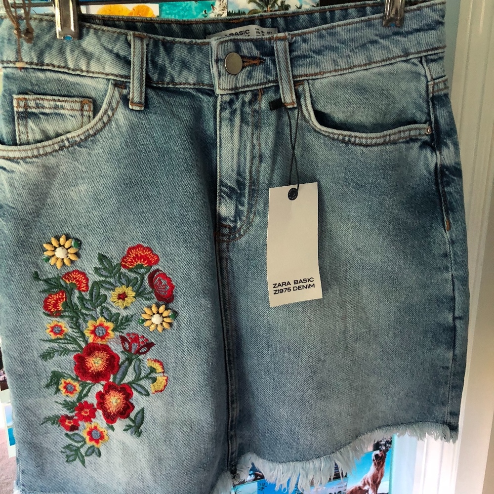 NWT ZARA JEAN SKIRT